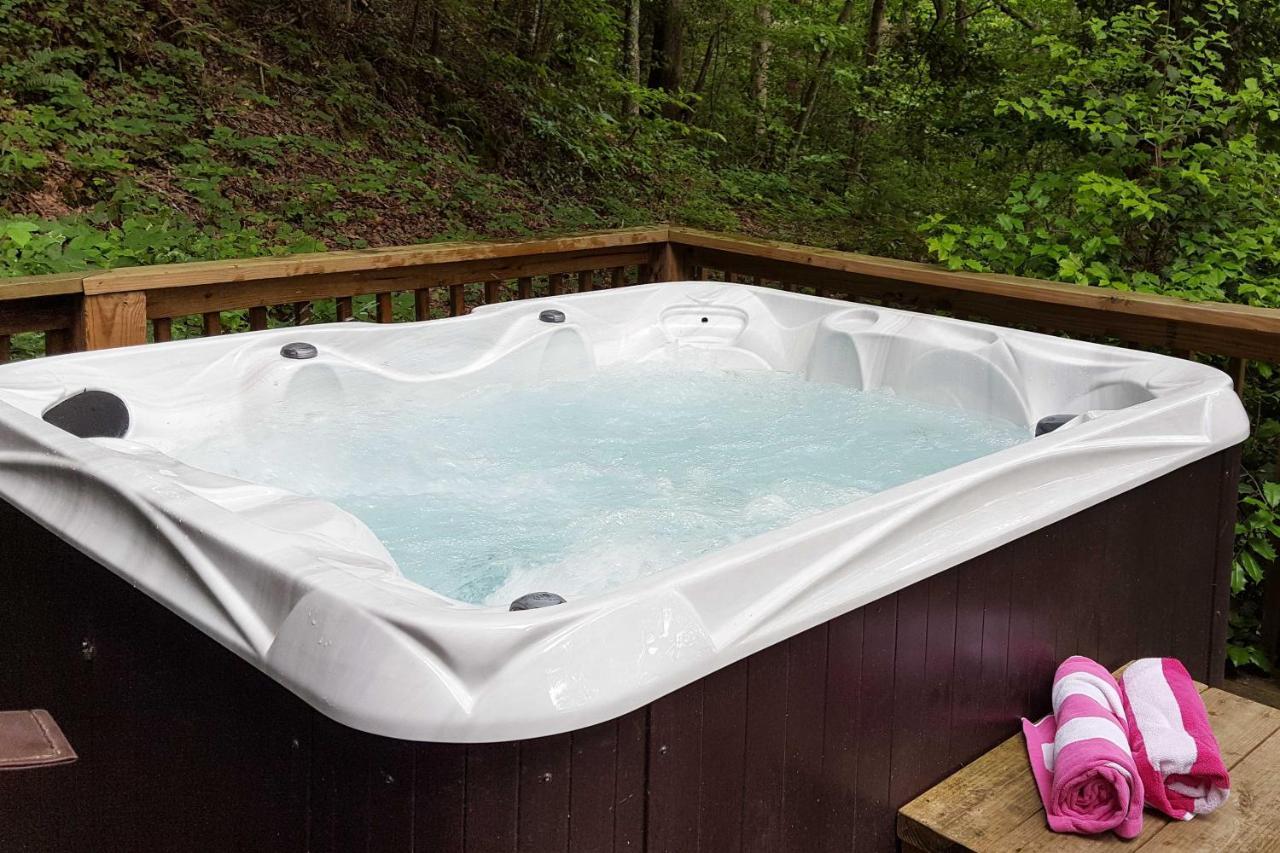 Natures Retreat With Hot Tub 7 Mi To Bryson City Whittier Экстерьер фото